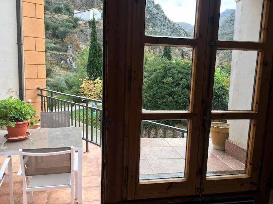 El Mirador Del Rio De Arnedillo Apartment Luaran gambar