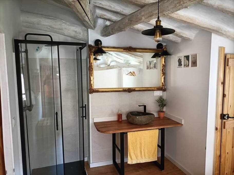 El Mirador Del Rio De Arnedillo Apartment Luaran gambar